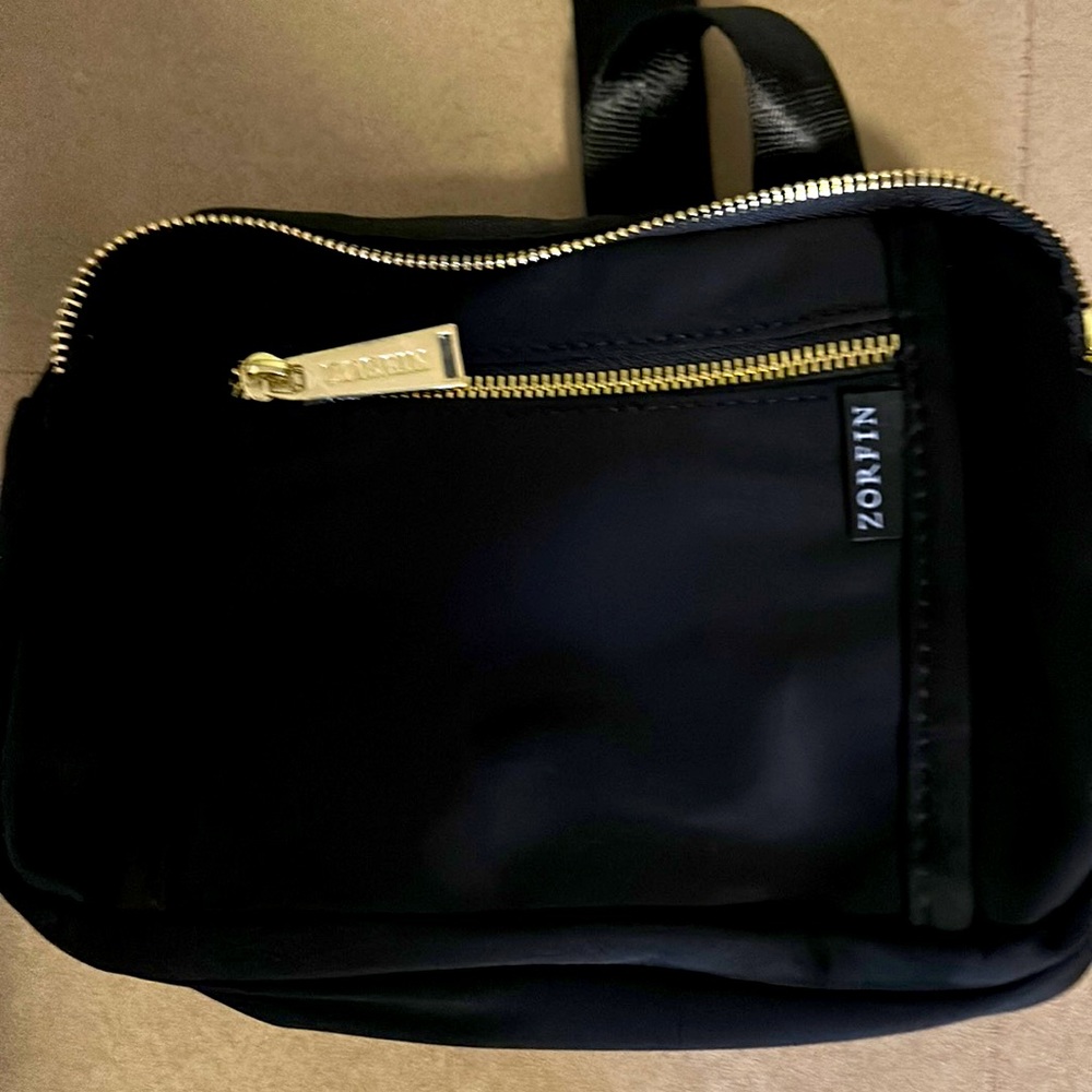 Black Fanny pack with a lot of pockets and card slots